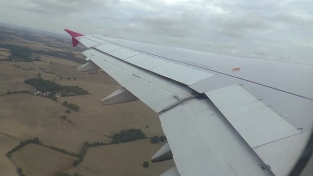 Luton airport (LTN) takeoff - Wizzair Airbus A320 смотреть онлайн