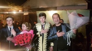 Дар гиряи Падару Модар ду шаҳбача гирён шудан дар суруди Модари устод Хайриддини Бозор