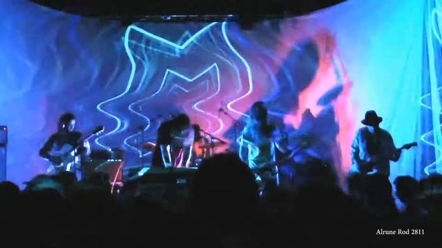 2 Spids Nøgenhat - Hobittens flyvetur 2014 смотреть онлайн