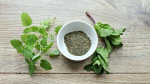 Чай с мятой и мелиссой