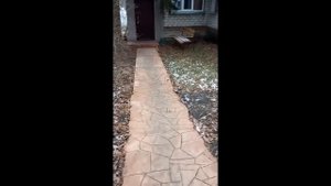 дорожка во дворе из арт бетона в виде декоративного камня обзор.работа Виктор Максименко.