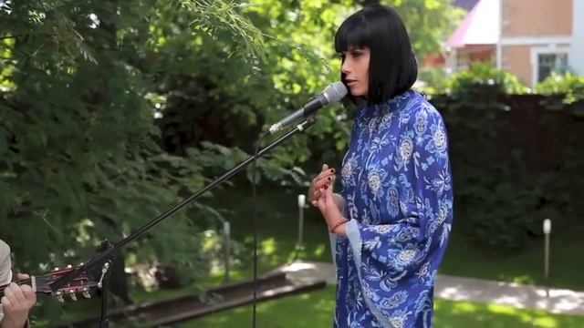 Только не бойтесь крови. Это не ваша, принц! смотреть онлайн