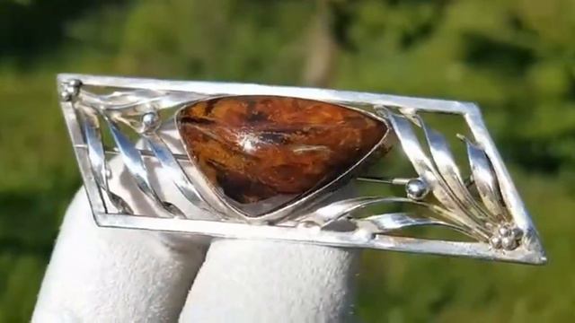 петерсит, моховый агат и хромдиопсид в мельхиоре