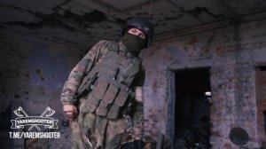 Штурмовики ЧВК «Вагнер», рискуя жизнью, спасают домашних животных. Два лабрадора в безопасносности