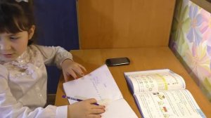 Дети играют в школу! ОПОЗДАЛА НА КОНТРОЛЬНУЮ! Аня и компания!