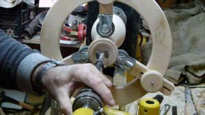 Как сделать интерьерную вазу своими руками. Токарка.