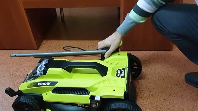 Распаковка — Газонокосилка электрическая Ryobi RLM13E33S смотреть онлайн
