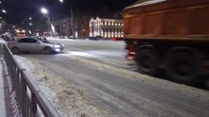 Уборка снега. Колонна КДМ.