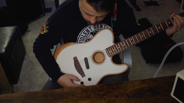 First impressions of Fender Acoustasonic смотреть онлайн