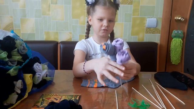 Вера-мамина помощница.Букет из носков. мастер-класс смотреть онлайн