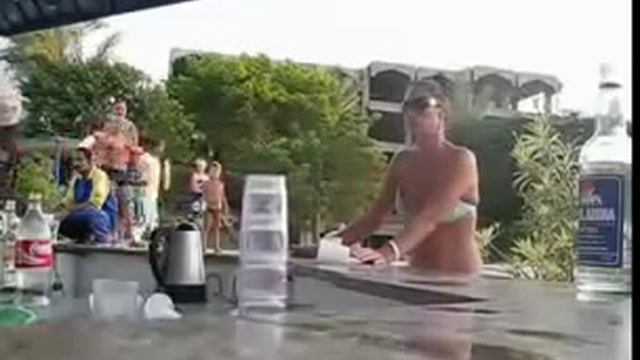 Пьяная россиянка в Турции смотреть онлайн