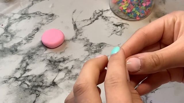 Делаем «пончики» из лёгкого пластилина?? смотреть онлайн