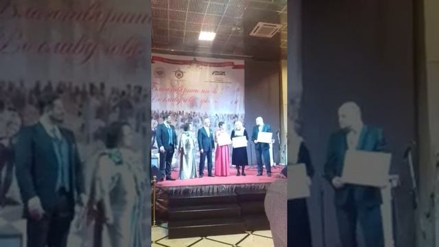 Вручение сертификата на именную стипендию от  Гильдии ювелиров России КДПИ имени Карла Фаберже