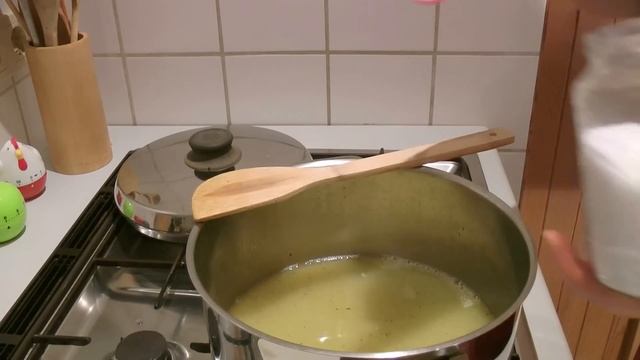 Kohlrabi-Karotten Gemüse zubereiten смотреть онлайн