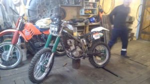 Kawasaki KLX 250. Первый запуск после кап ремонта двигателя.