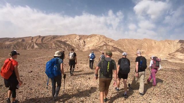 Поход по пустыне Негев. 14 километров по жаре! Израиль смотреть онлайн