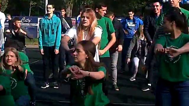 Белгородцы  провели зарядку с олимпийским чемпионом
