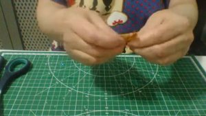 Звёздочки из синельной проволоки. Простая поделка.