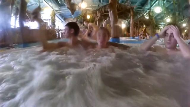 Поездка в аквапарк. смотреть онлайн