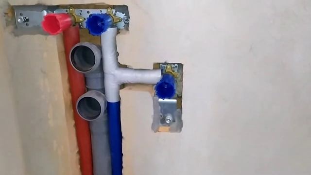 Вода и канализация под мойку на кухню.