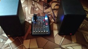 МИКШЕРНЫЙ ПУЛЬТ FREEBOSS SMR6