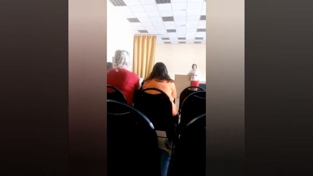 Скандал в 11-й школе Артема: половину учеников не возьмут в 10 класс (полная версия.) смотреть онлайн