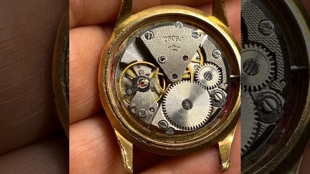 Редкий гильошированный механизм Ракета 2609.1 "Россия" Rare USSR guilloche watch movement