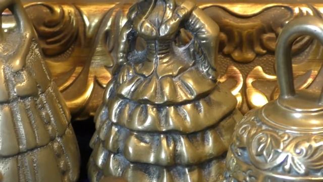 Колокольчики.Старинные дамы.Коллекция.Латунные.Декоративные