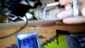 как переклеить стекло на кнопочном телефоне