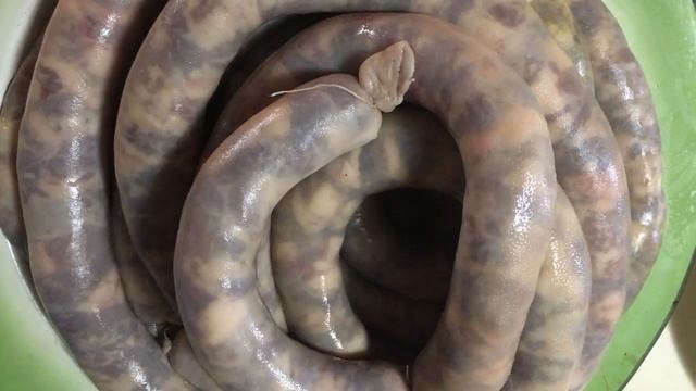 Домашняя колбаса из свинины – Как сделать колбасу в домашних условиях