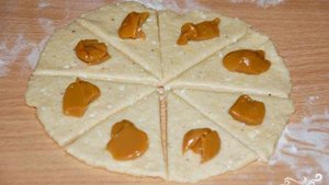 Рогалики со сгущенкой