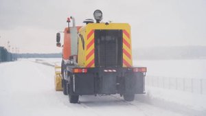 Фрезерно-роторный снегоочиститель