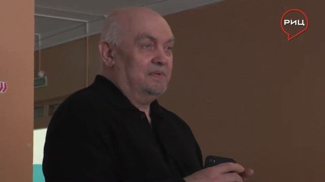 Поэт Валерий Прокошин