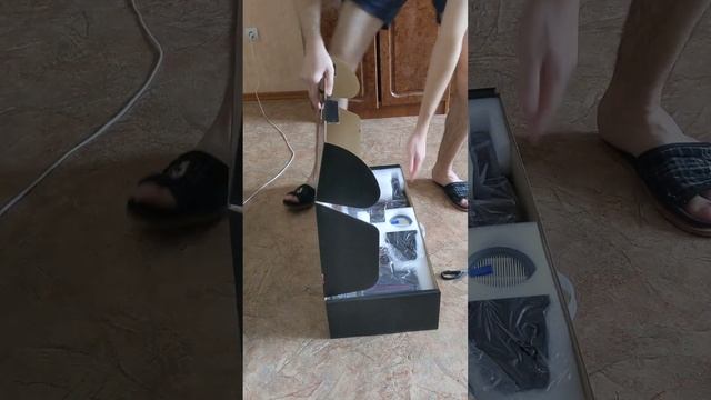 Распаковка пылесоса Remez RMVC-504 Multiclick Pro Aqua смотреть онлайн