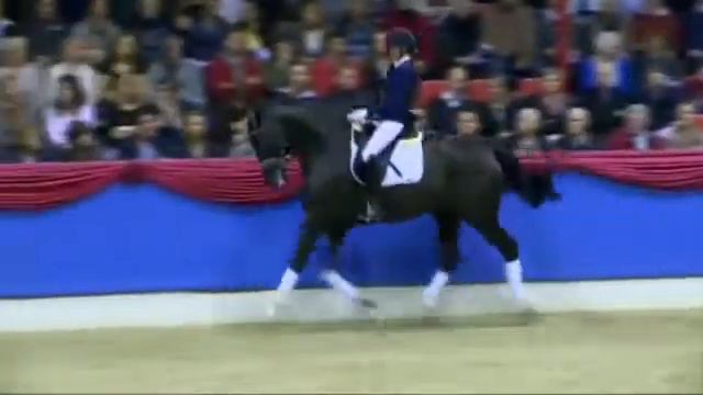 На видео 2 сына Тотиласа  Тото Jr и Tolegro