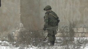 Разминирование местности российскими миротворцами в районе Мардакерта