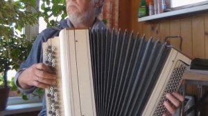 Что так сердце растревожено... - на баяне. Тавричанка