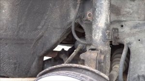 Замена передних стоек стабилизатора Toyota RAV4 `03