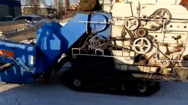 Зерноуборочный комбайн Iseki HB280. Япония