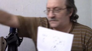 Почему и причина швейная машина шьет назад (глухих)