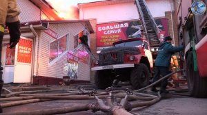 В Архангельске локализован пожар в ресторане "Девичья башня"