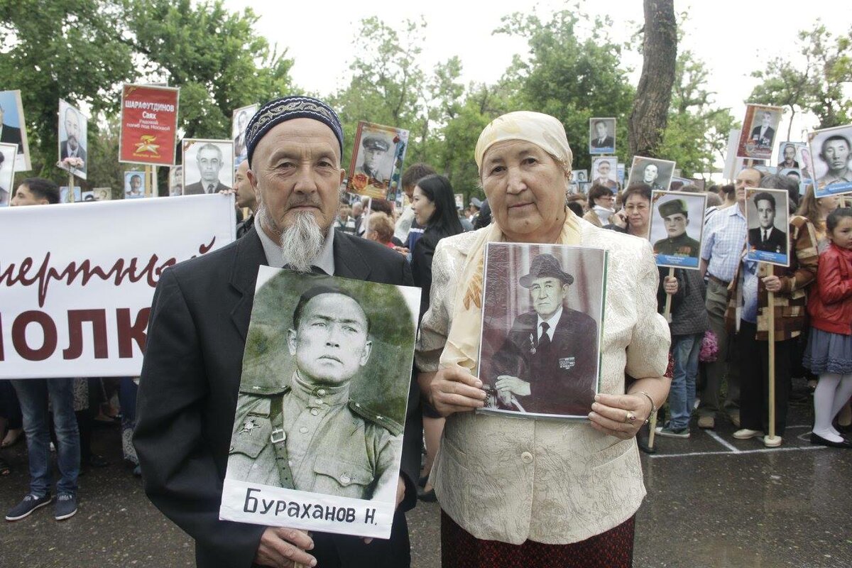 Казахские националисты требуют переименовать Панфиловский район..mp4