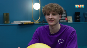 Ребята обсуждают всё то, что успело произойти на проекте «Новая Фабрика звезд»