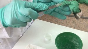 замешивание альгинатной массы