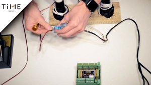 Электроника для квеста. Реле Finder 12/220