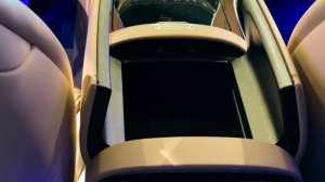 2022 Mercedes S-Class - Exterior and interior Details.mp4