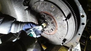 Центровка диска сцепления МТЗ-80/82 бутылкой водки!