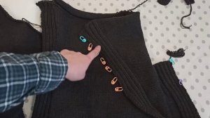 Вяжу очень простой мужской свитер. Видео 1.