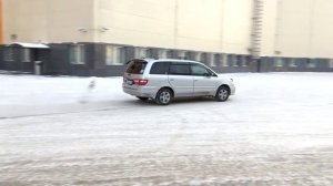 Обычное видео работы 4WD на Nissan Presage