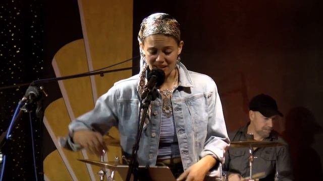 Robert Hill Band- Featuring Simone @ Salem Roadhouse